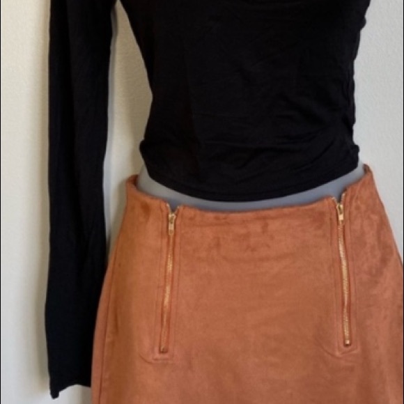 Off Shoulder Top - Picture 7 of 7